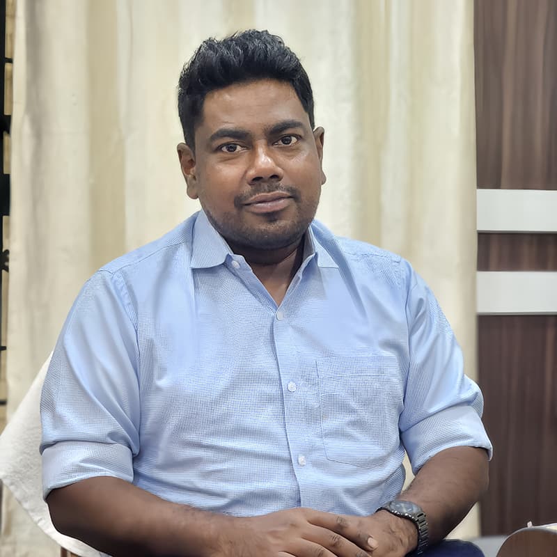 Parna Ghosh Photo